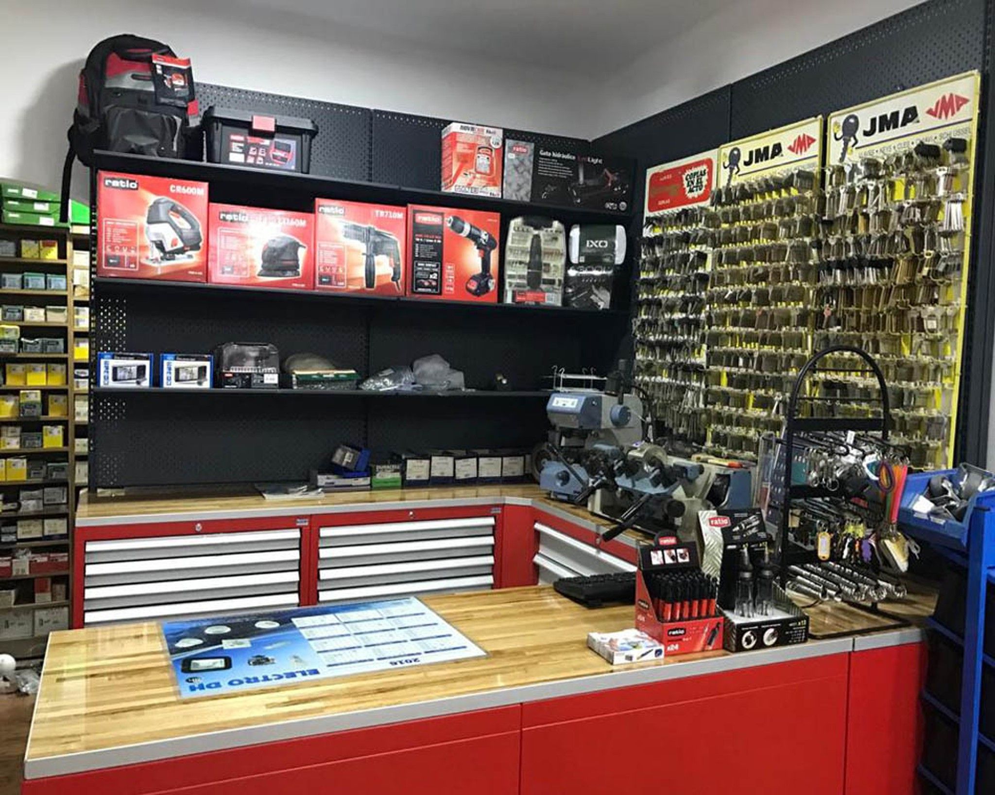 Almacén tienda física 2