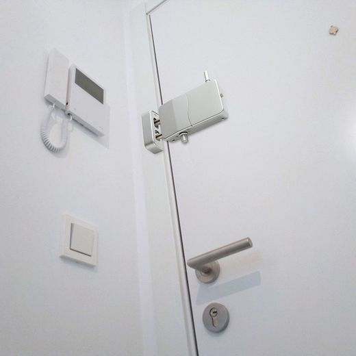 Cerradura Invisible Con Alarma Color Plata
