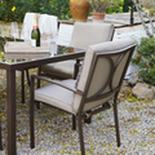 Mesa Acero Marron Sobre Cristal